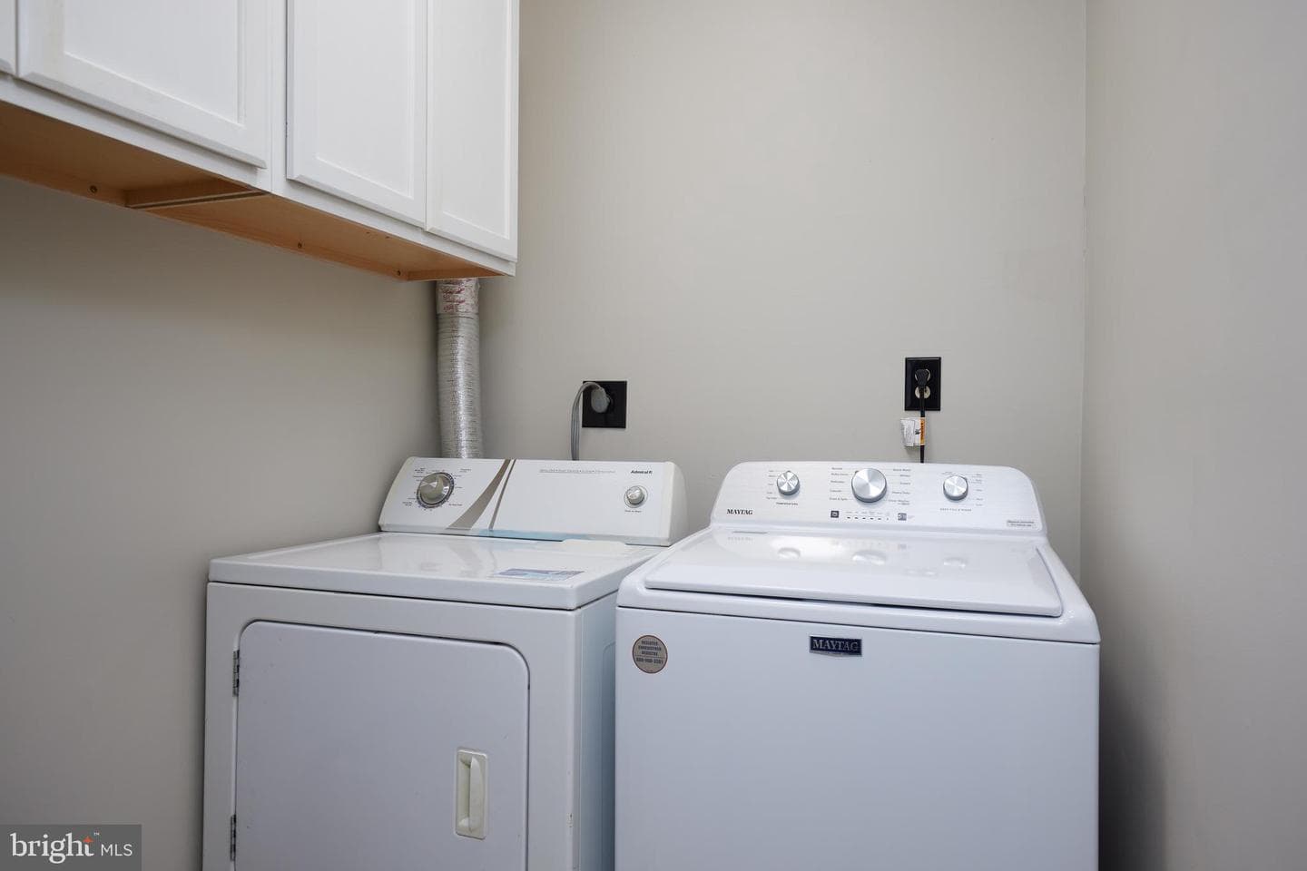 111 Chesterfield Court photo 22