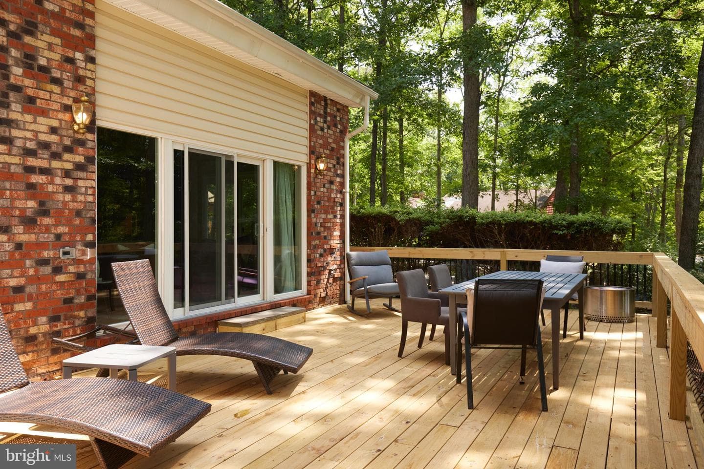 111 Chesterfield Court photo 24
