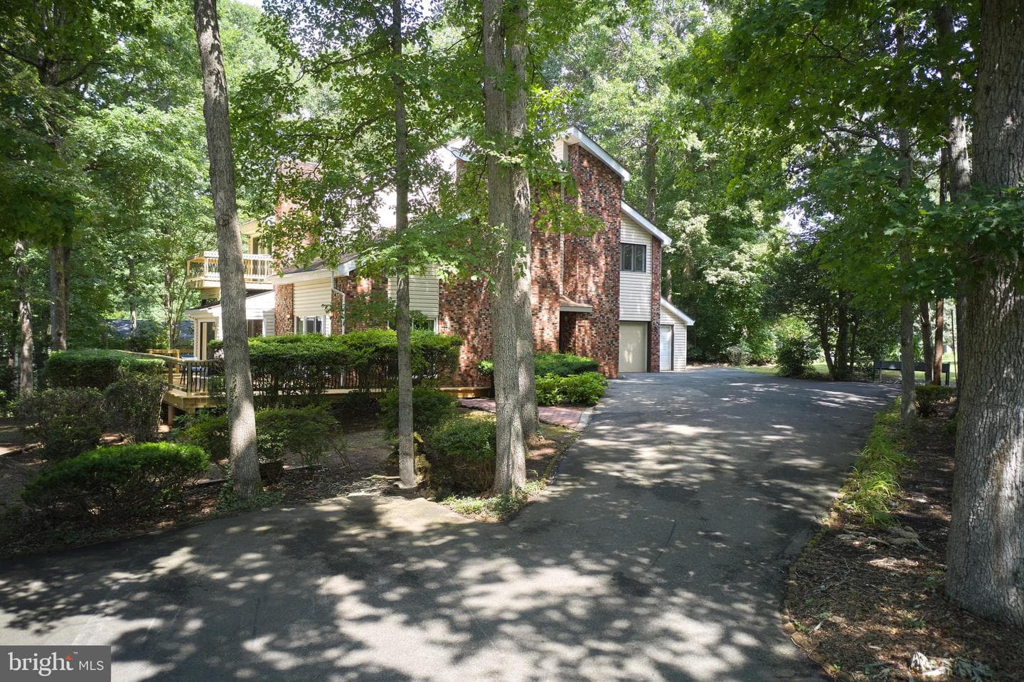 111 Chesterfield Court photo 54