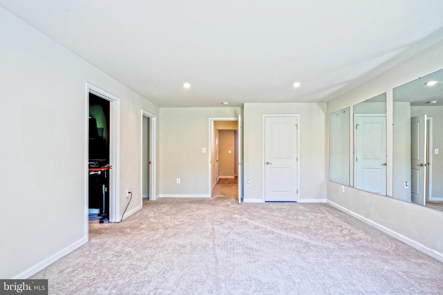 2742 Bears Den Drive photo 9