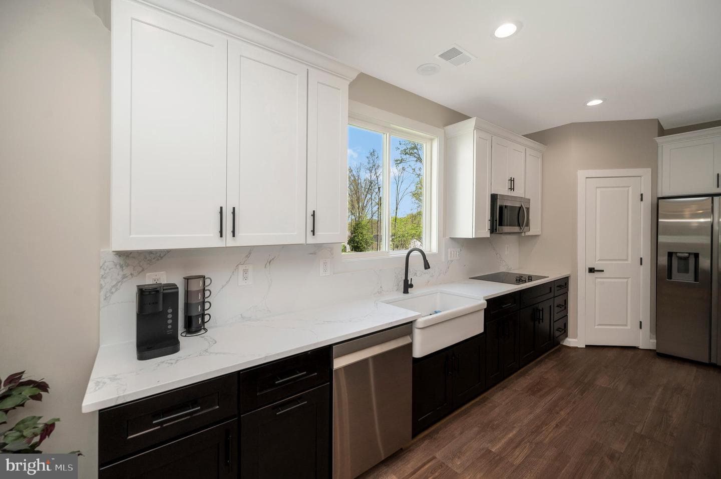 313 Edgehill Drive photo 11
