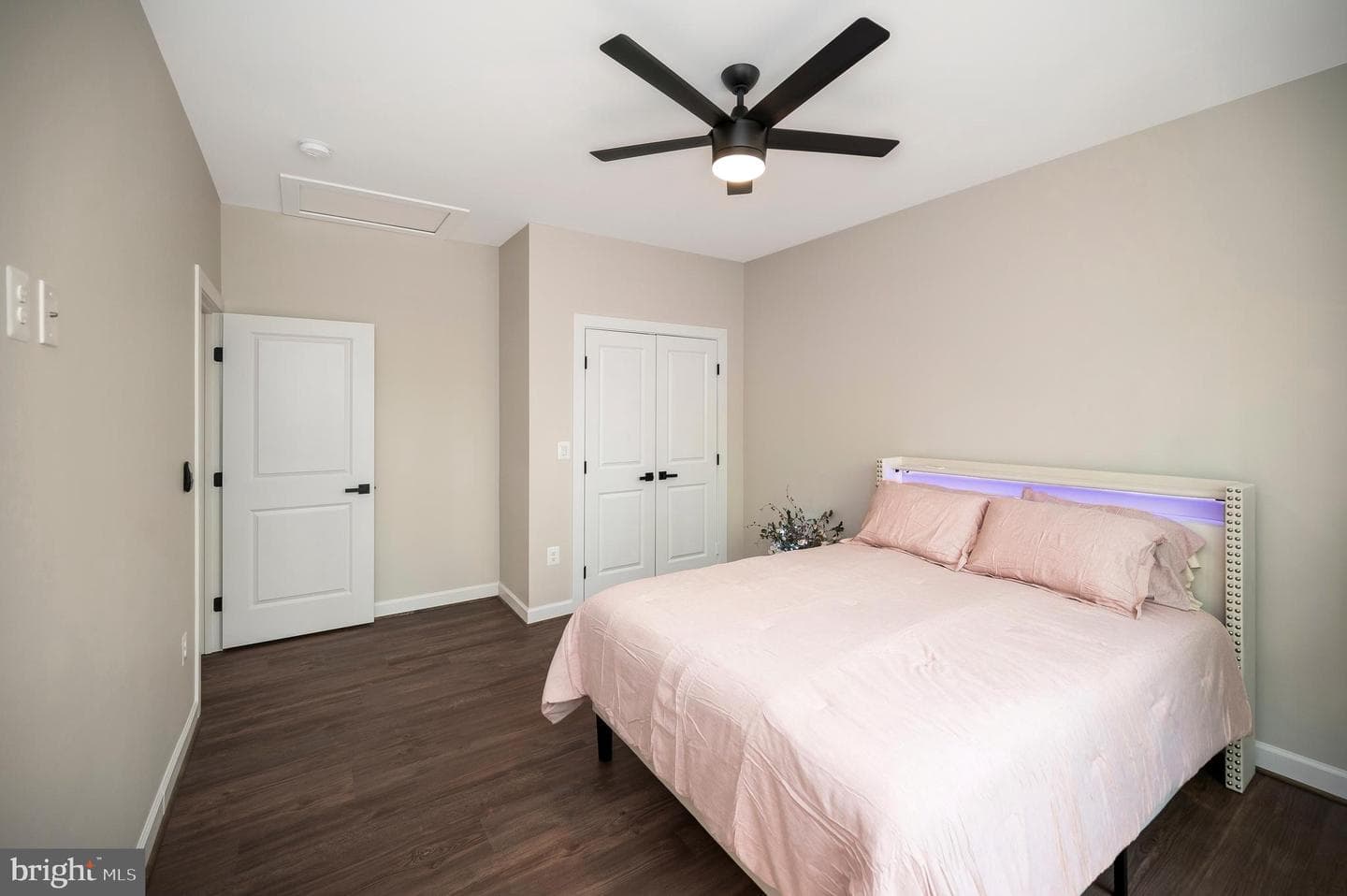 313 Edgehill Drive photo 17