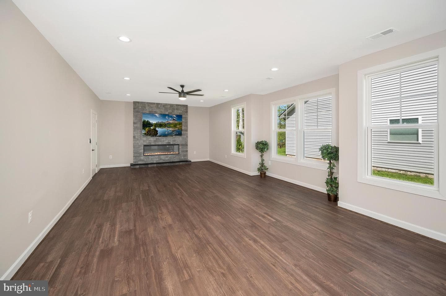 313 Edgehill Drive photo 6