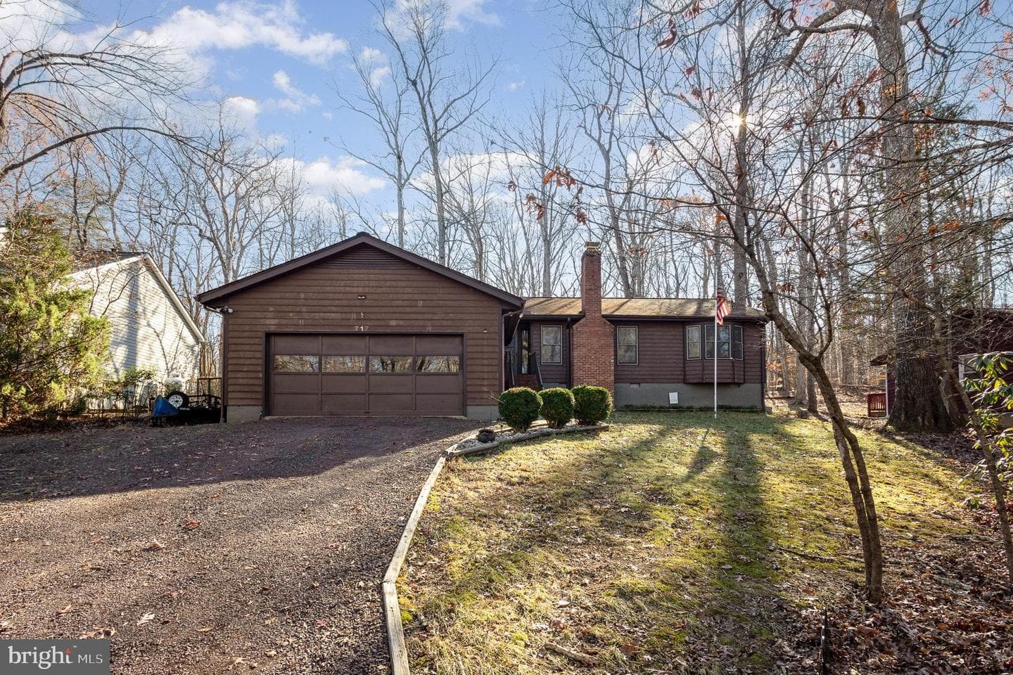 717 Eastover Parkway photo 2