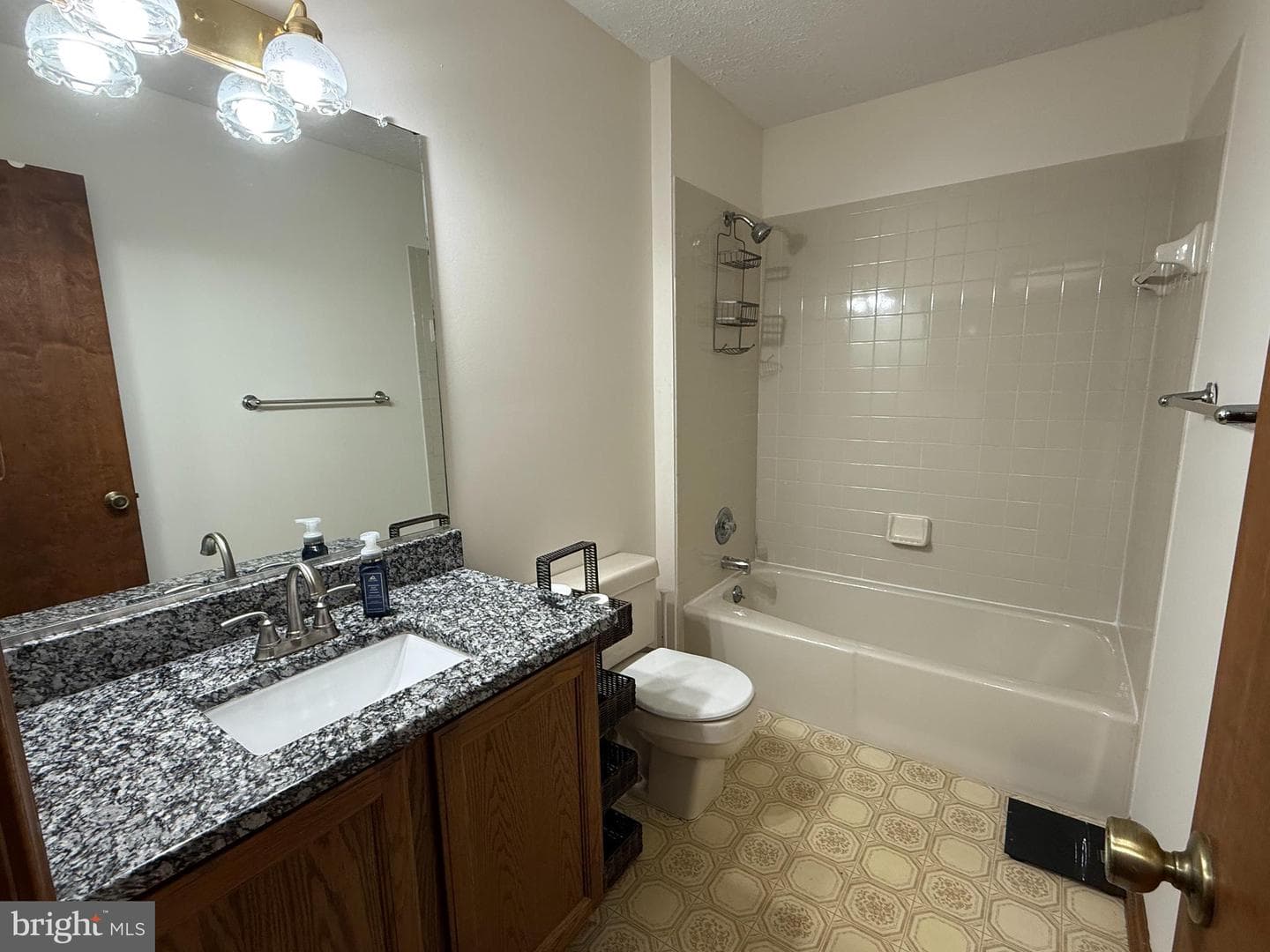 717 Eastover Parkway photo 25
