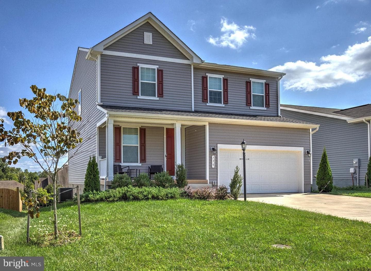 736 Round Hill Drive photo 1