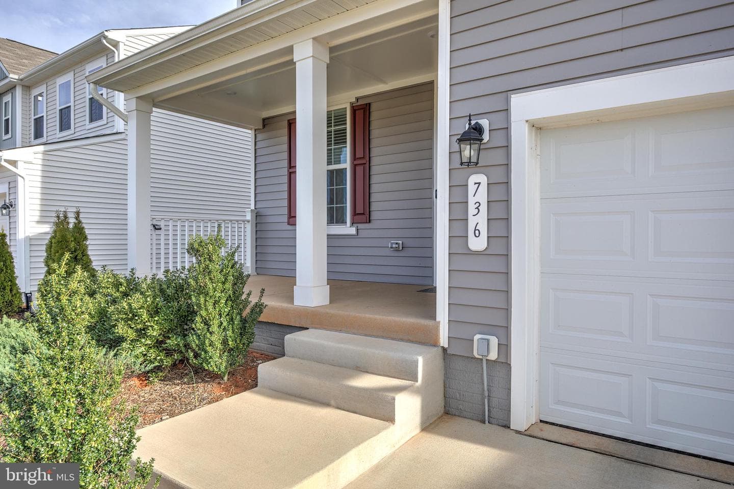 736 Round Hill Drive photo 27