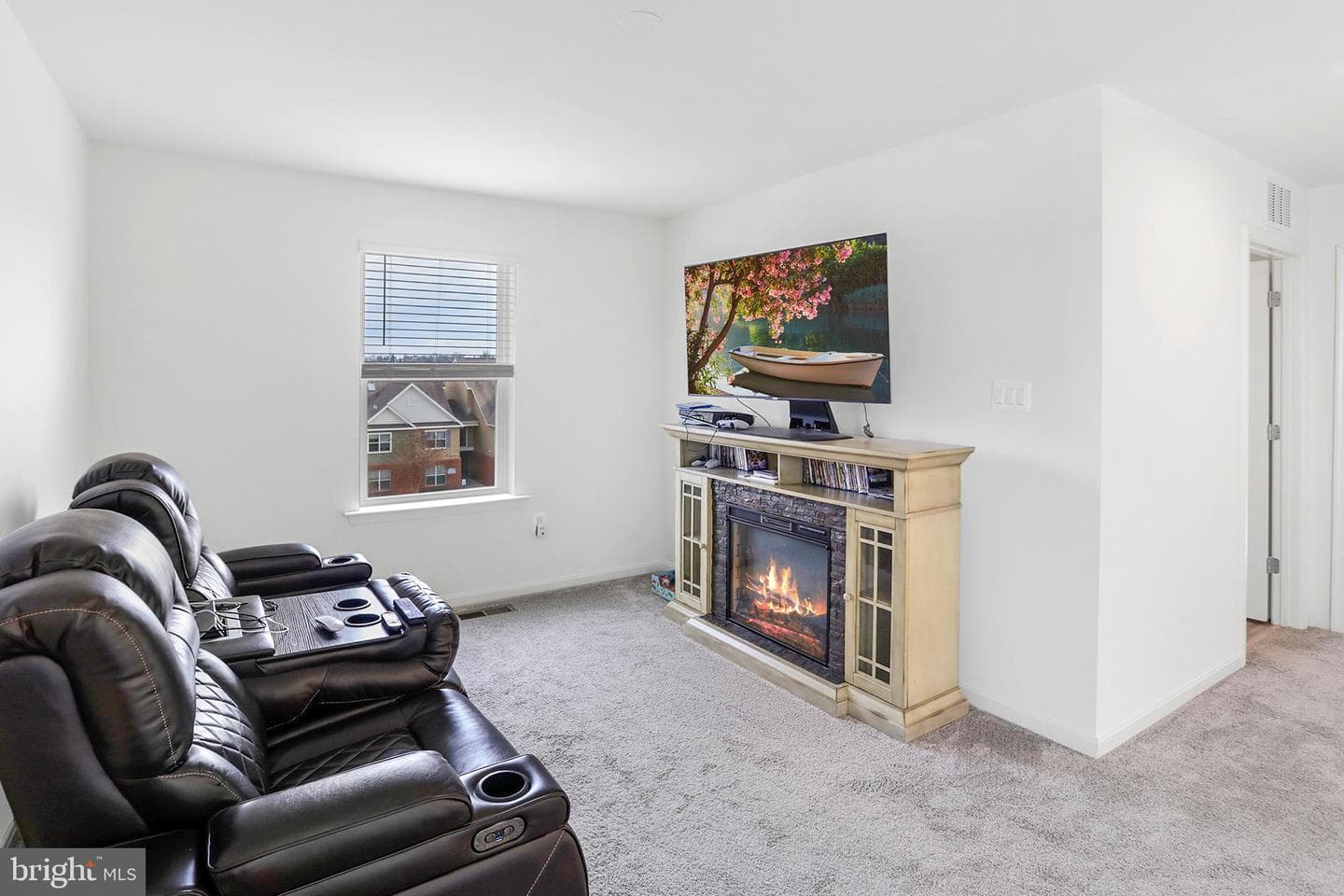 736 Round Hill Drive photo 50
