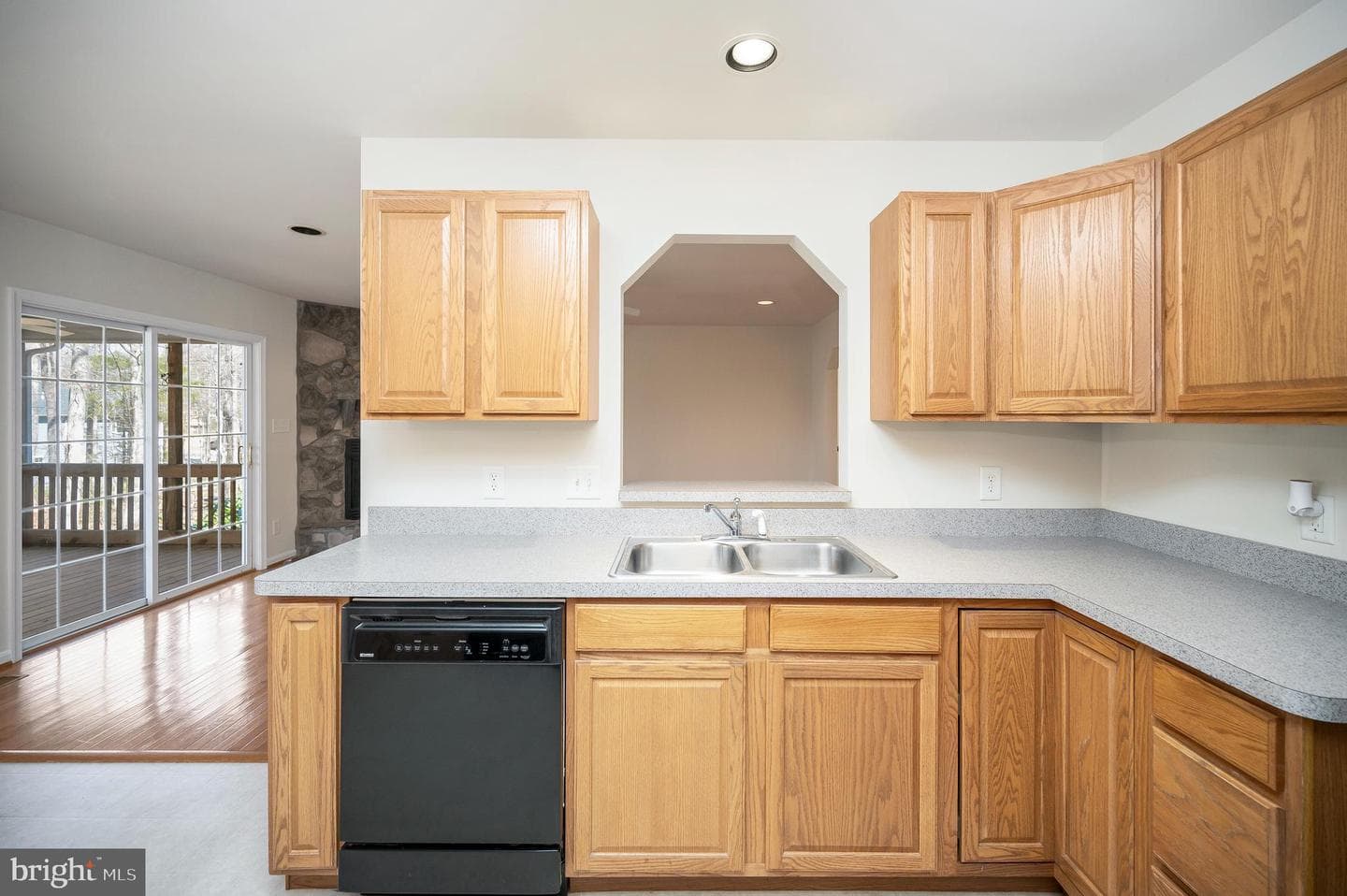 142 Washington Street photo 17