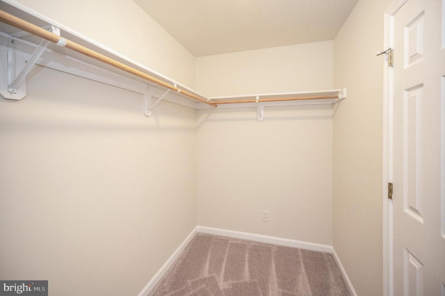 142 Washington Street photo 27
