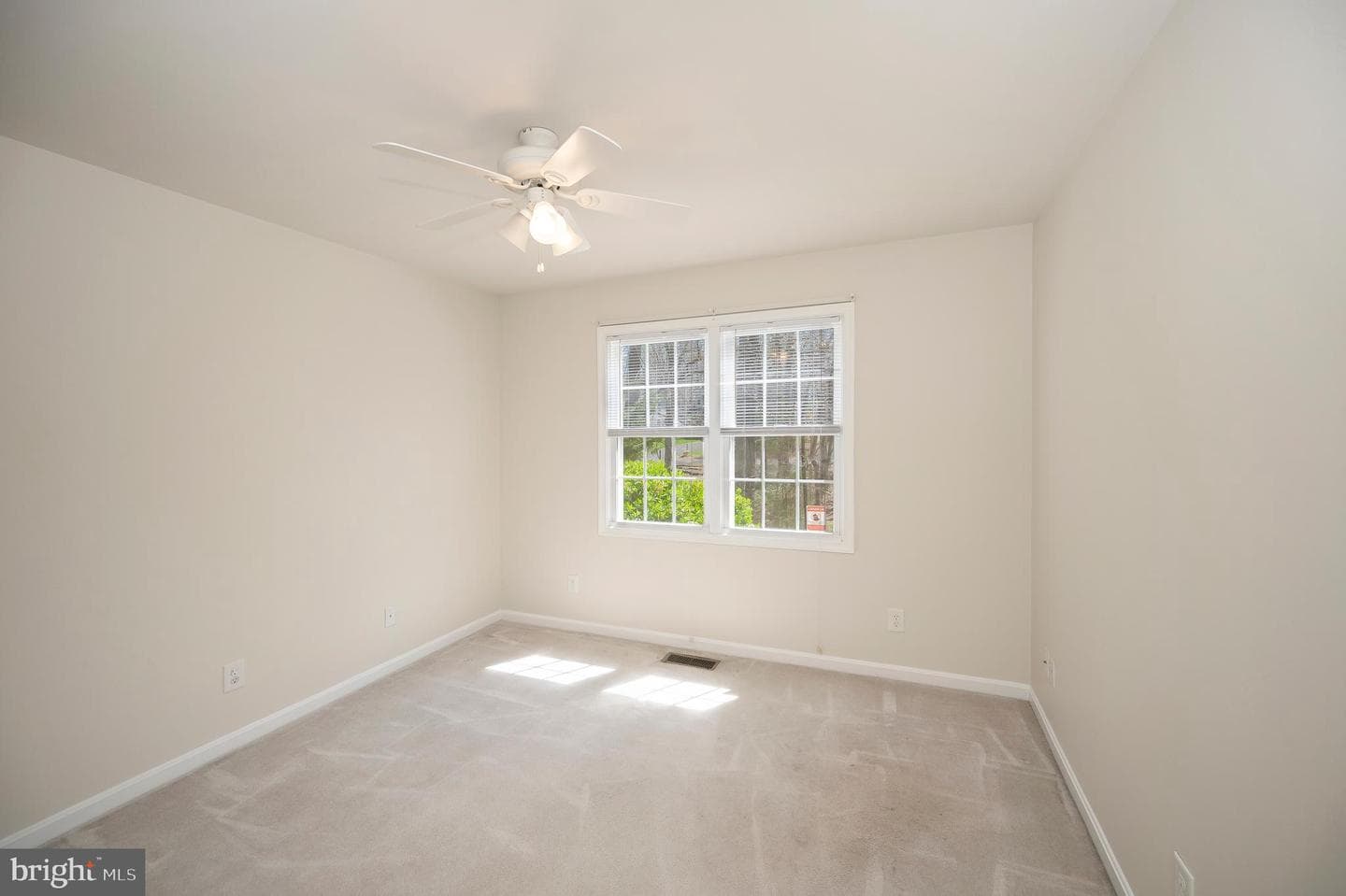142 Washington Street photo 29