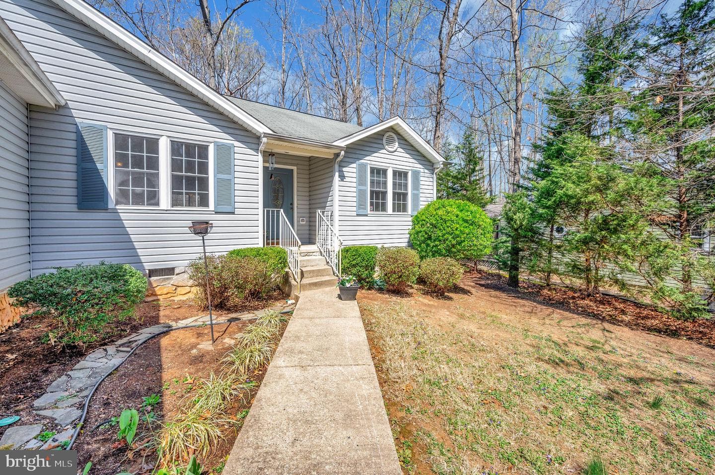 142 Washington Street photo 5