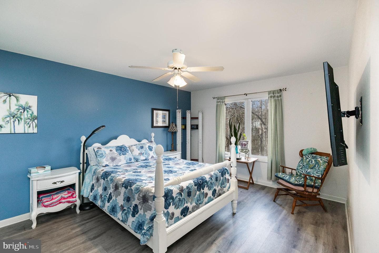 109 Republic Avenue photo 13