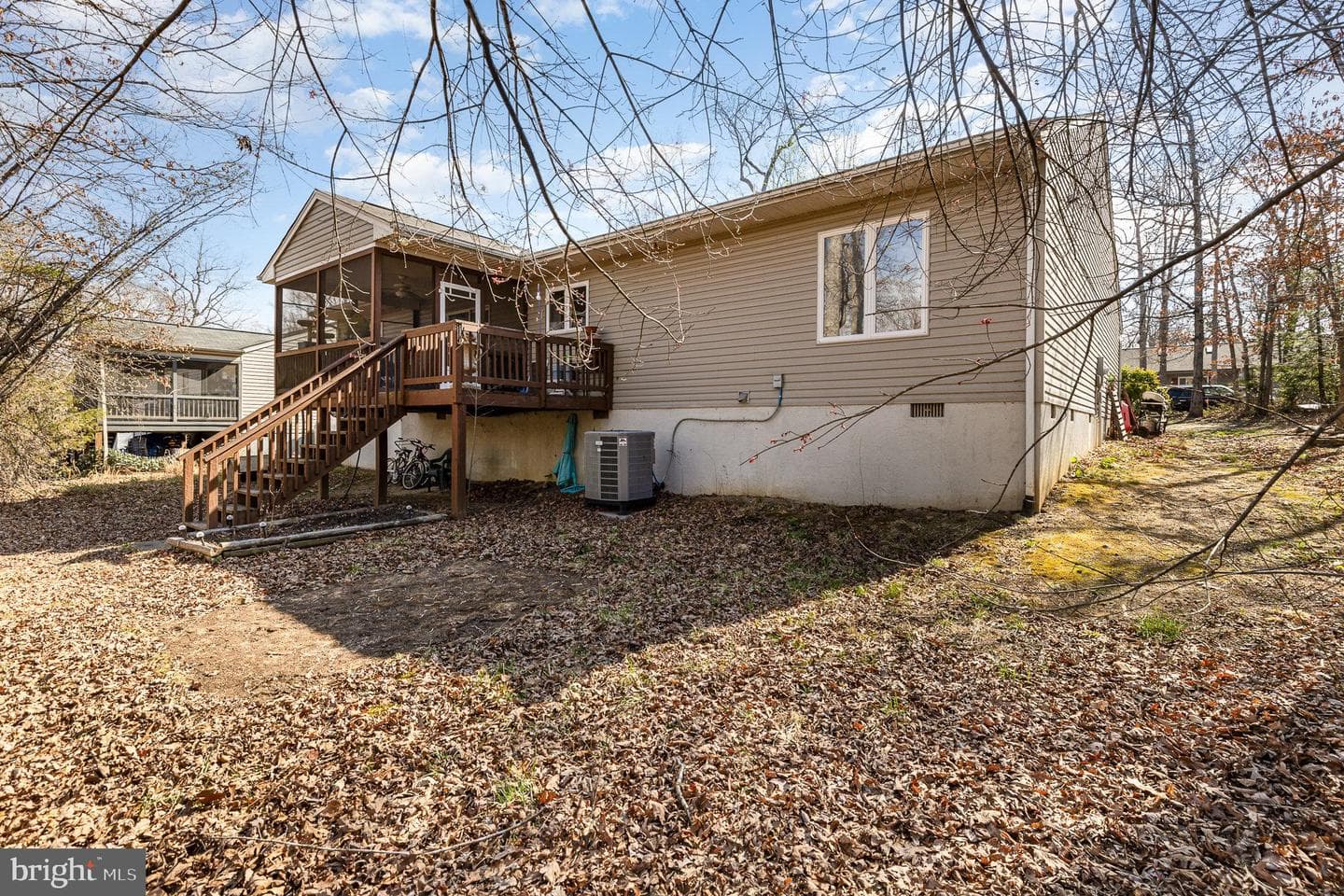 109 Republic Avenue photo 21