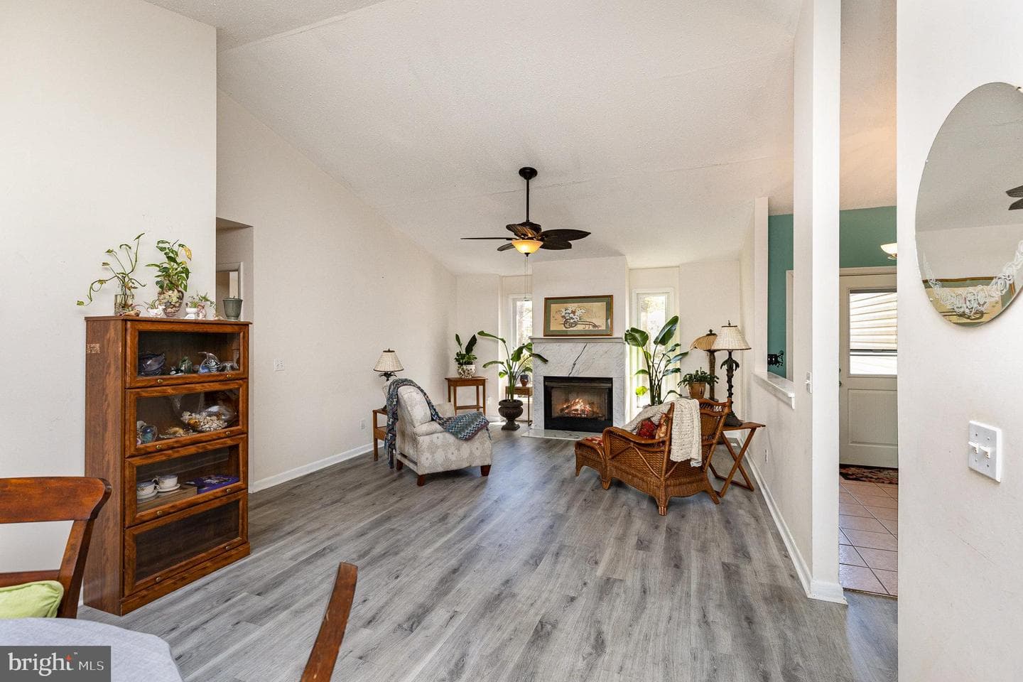 109 Republic Avenue photo 5