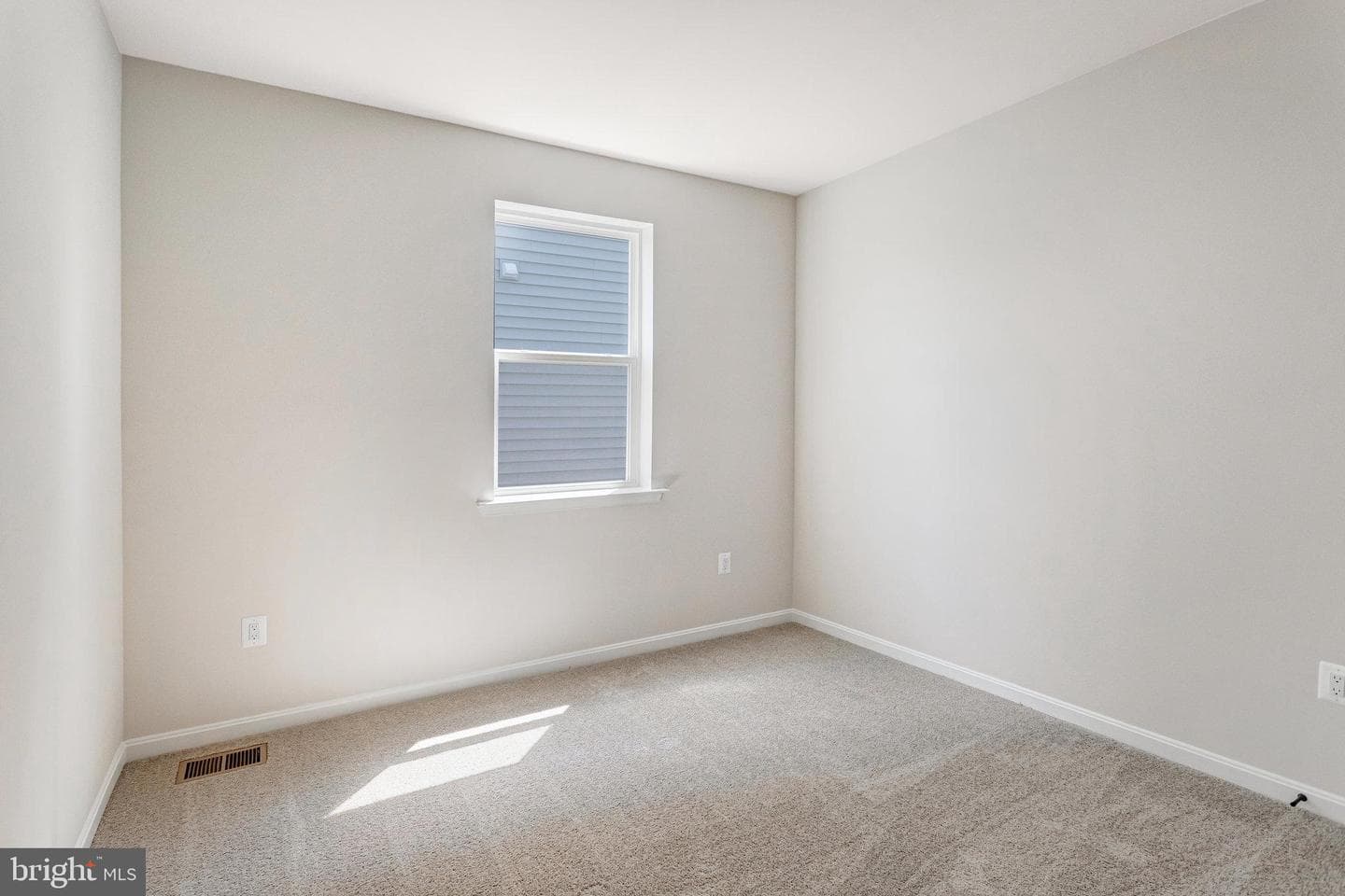 635 Clover Lane photo 22