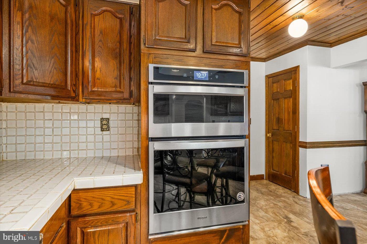 1365 Spotswood Drive photo 20