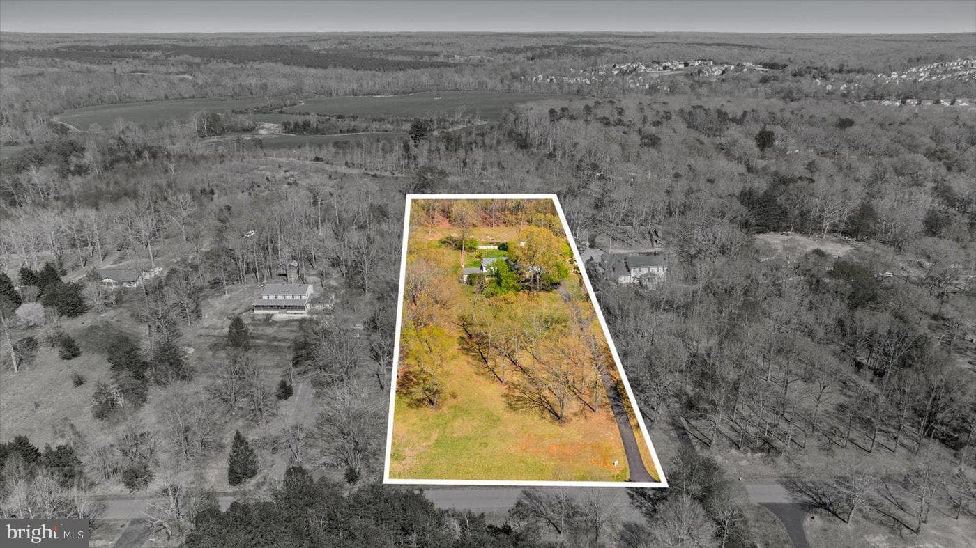 1365 Spotswood Drive photo 3