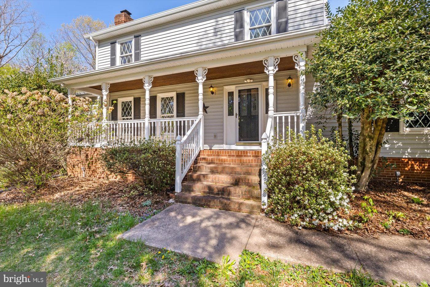 1365 Spotswood Drive photo 4