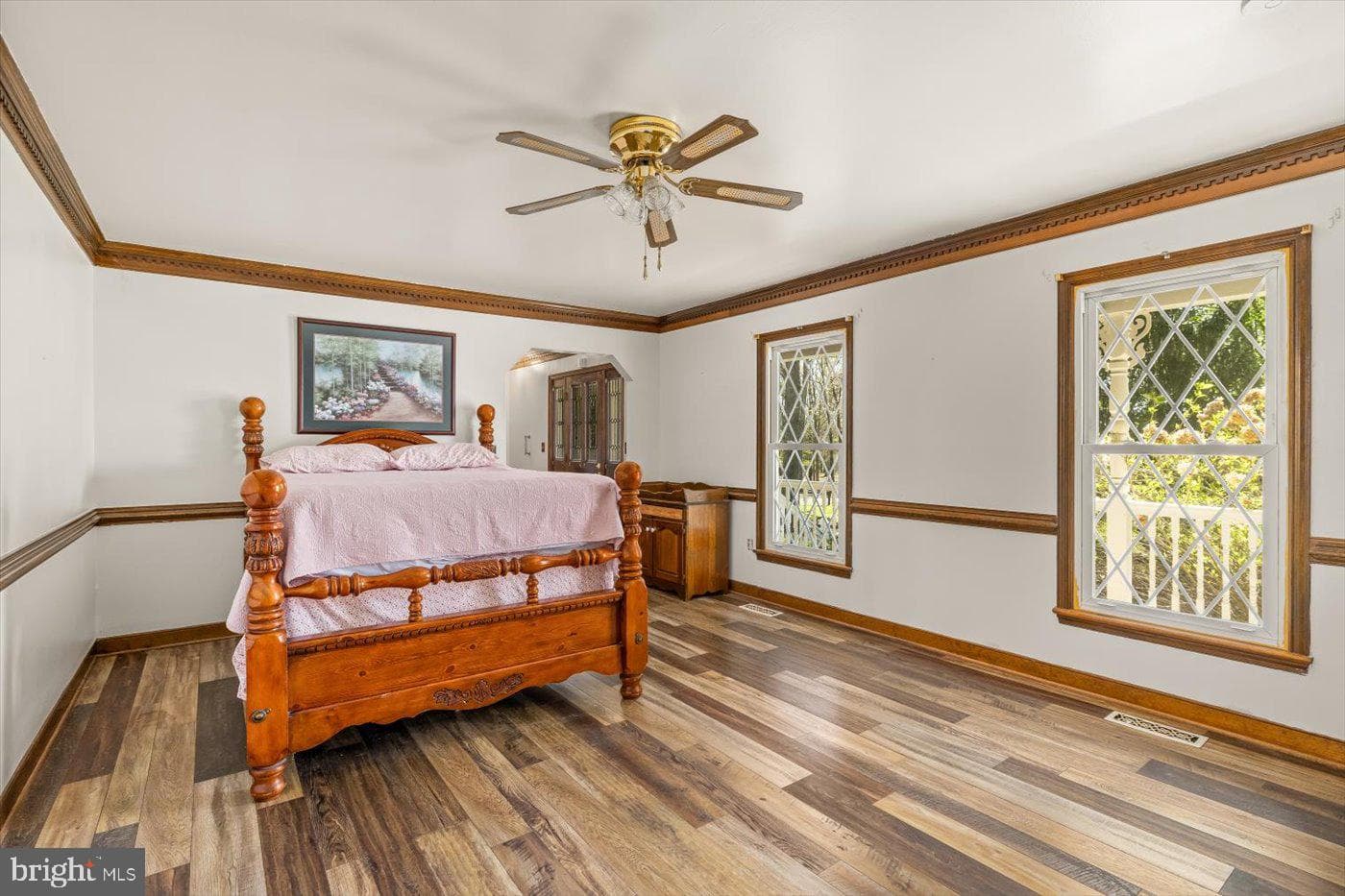 1365 Spotswood Drive photo 9