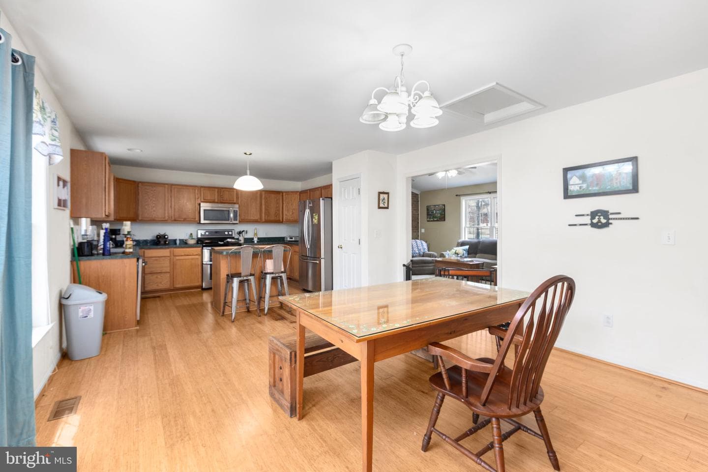1221 Lakeview Parkway photo 7