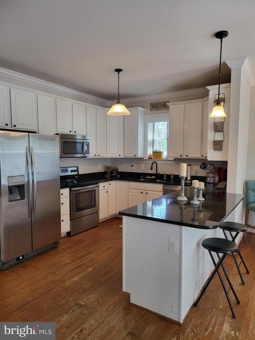 640 Coniston Manor Drive photo 8