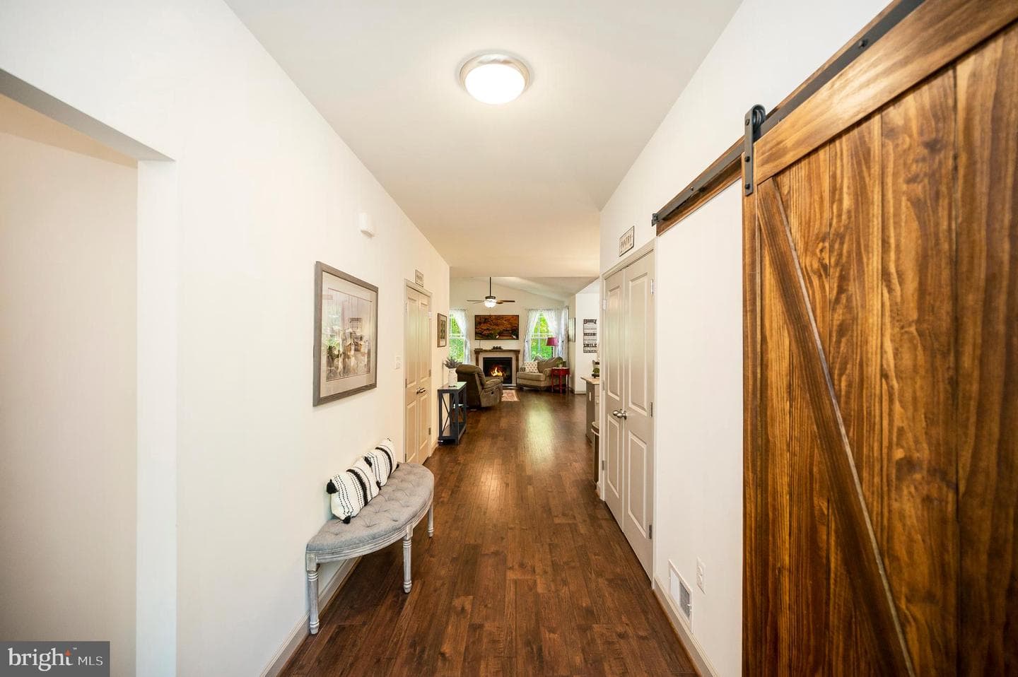 846 Confederate Drive photo 4