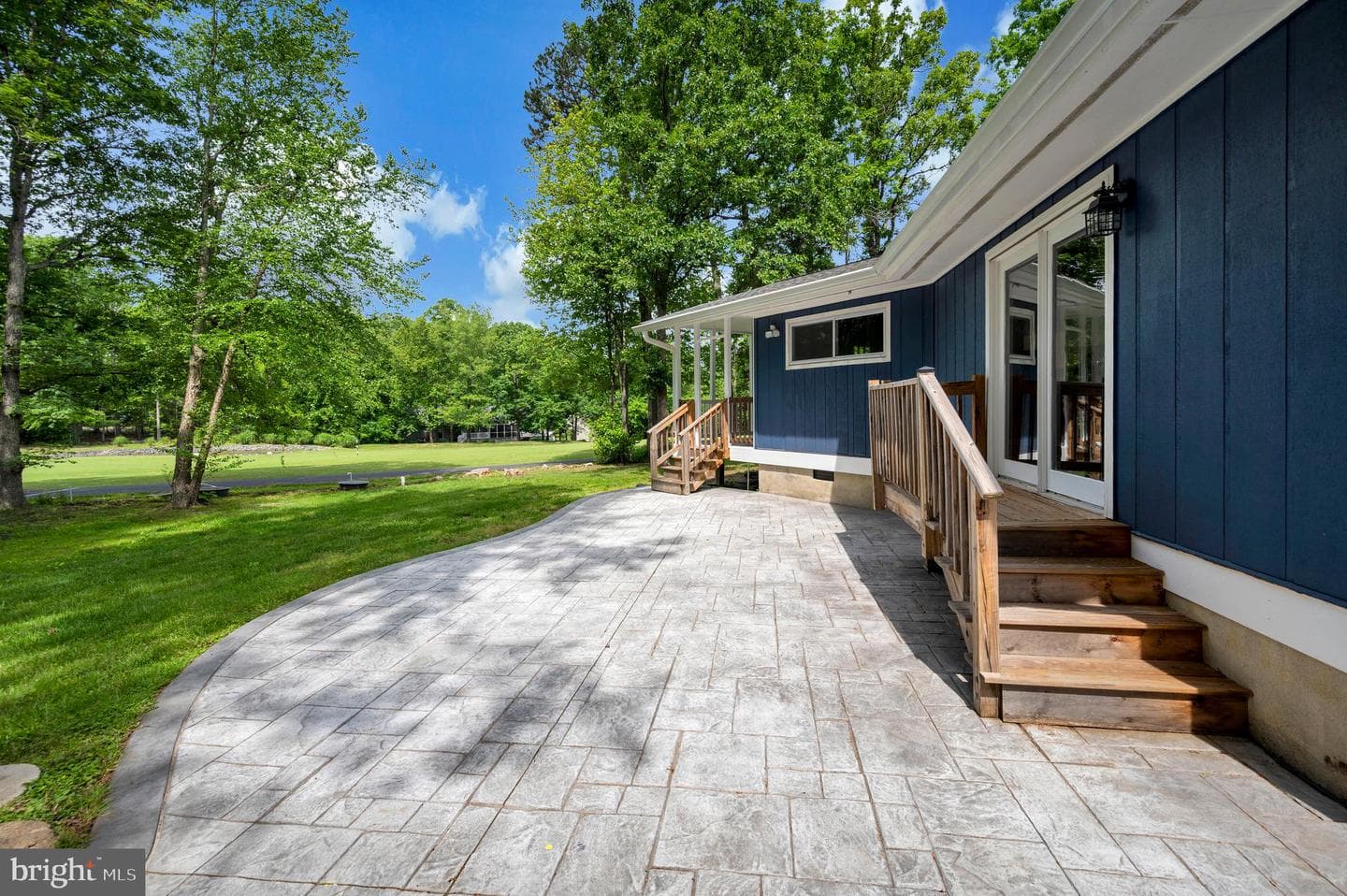 141 Eagle Court photo 11