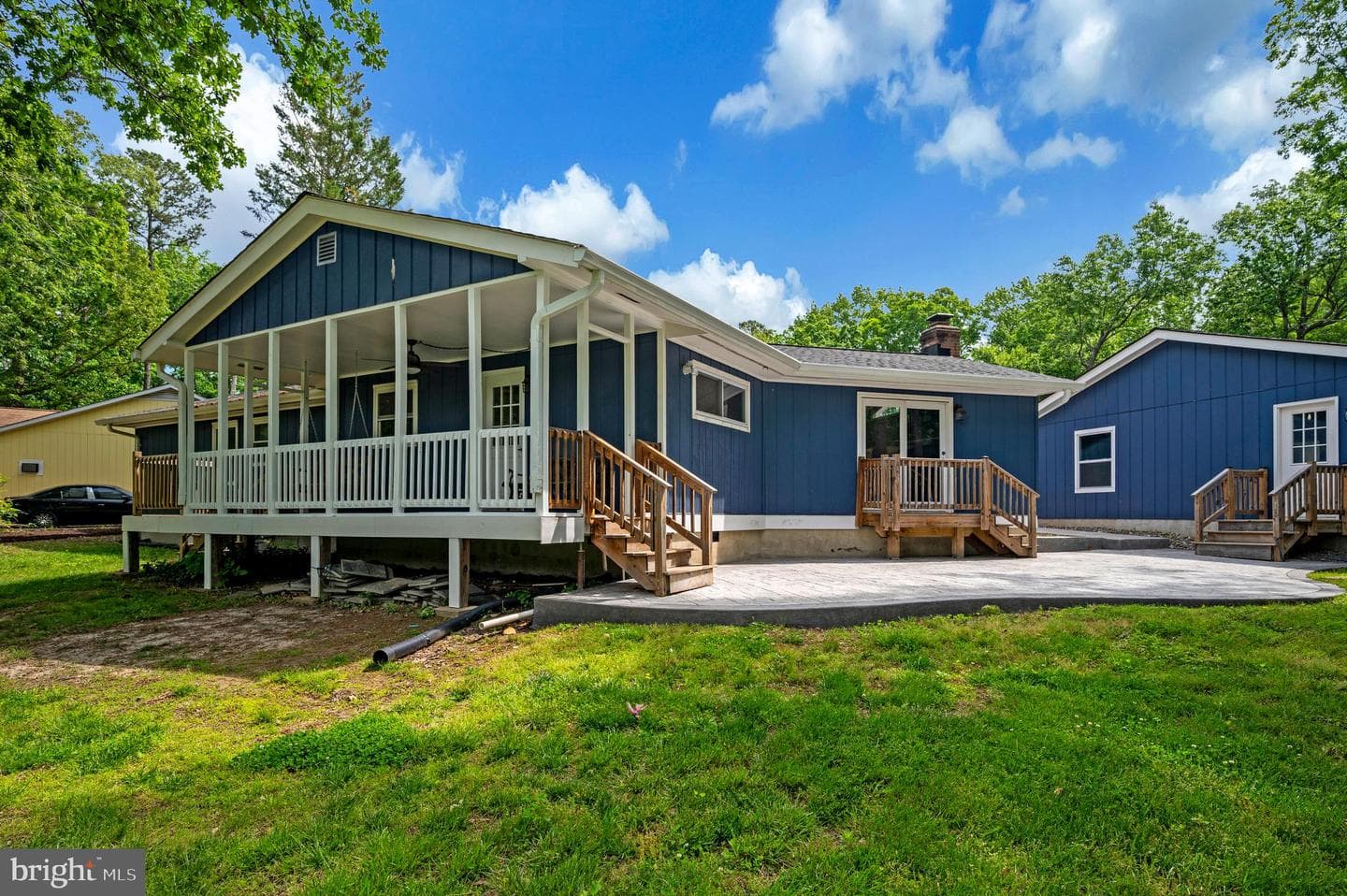 141 Eagle Court photo 2