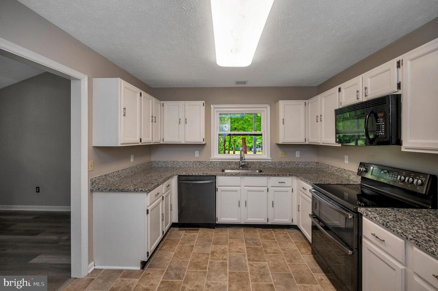 141 Eagle Court photo 30
