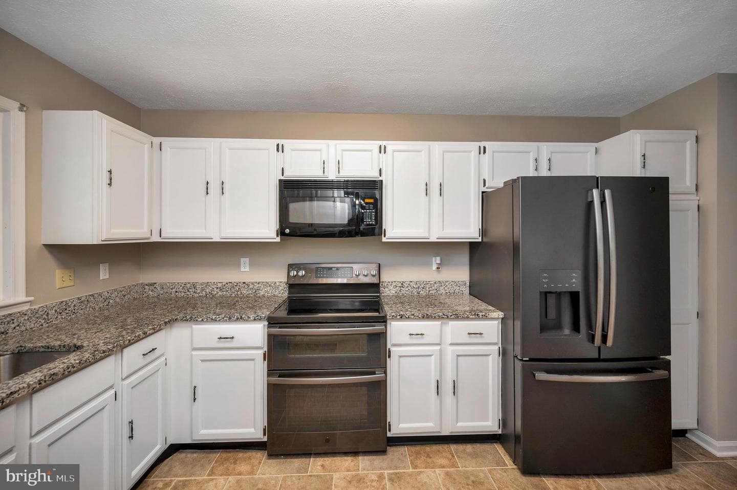 141 Eagle Court photo 35