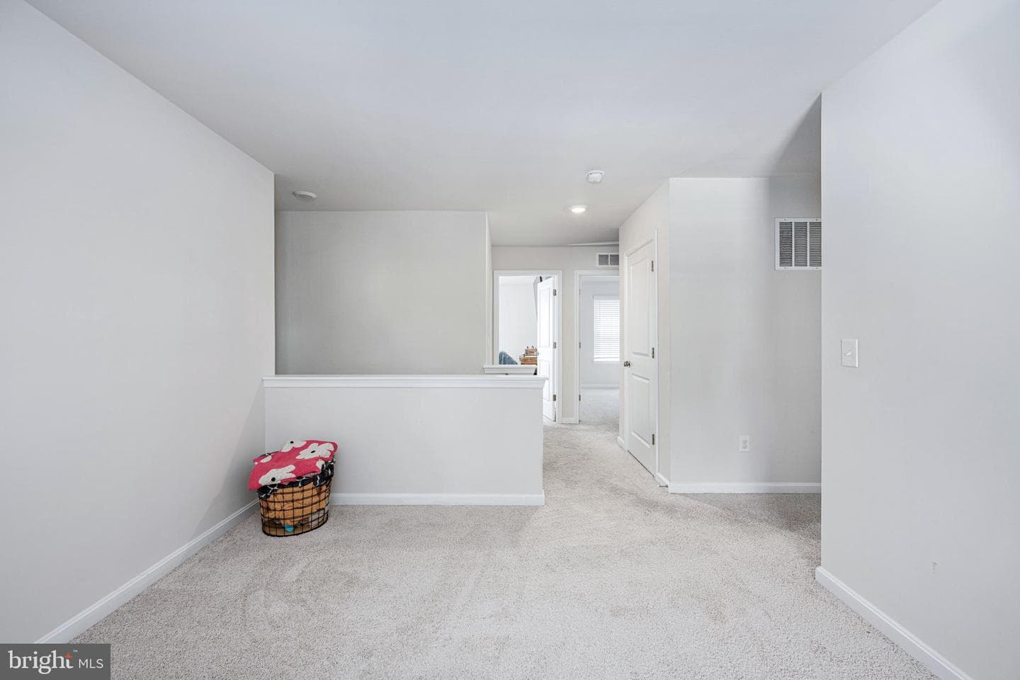 35439 Eagle Crest Court photo 10