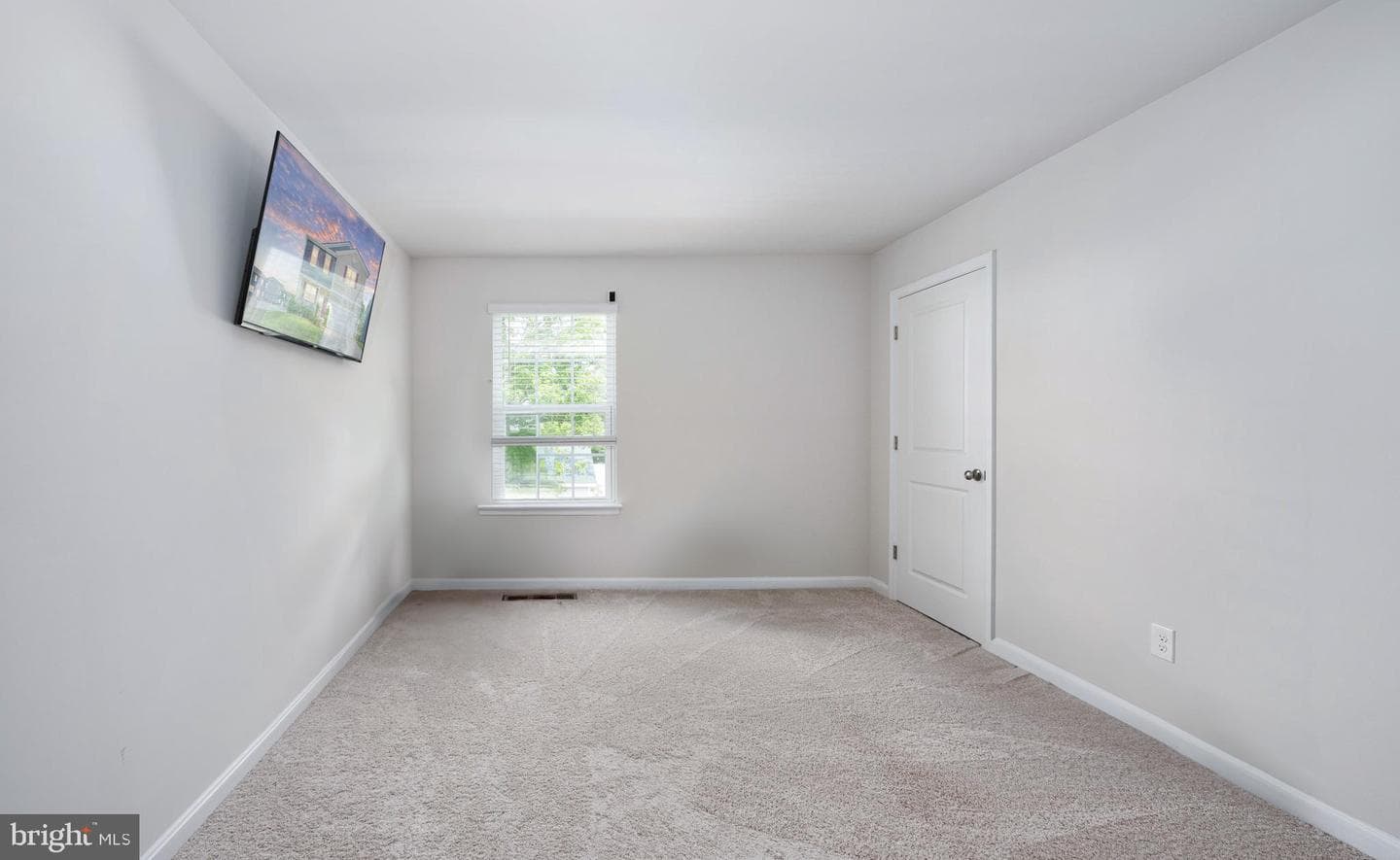 35439 Eagle Crest Court photo 11