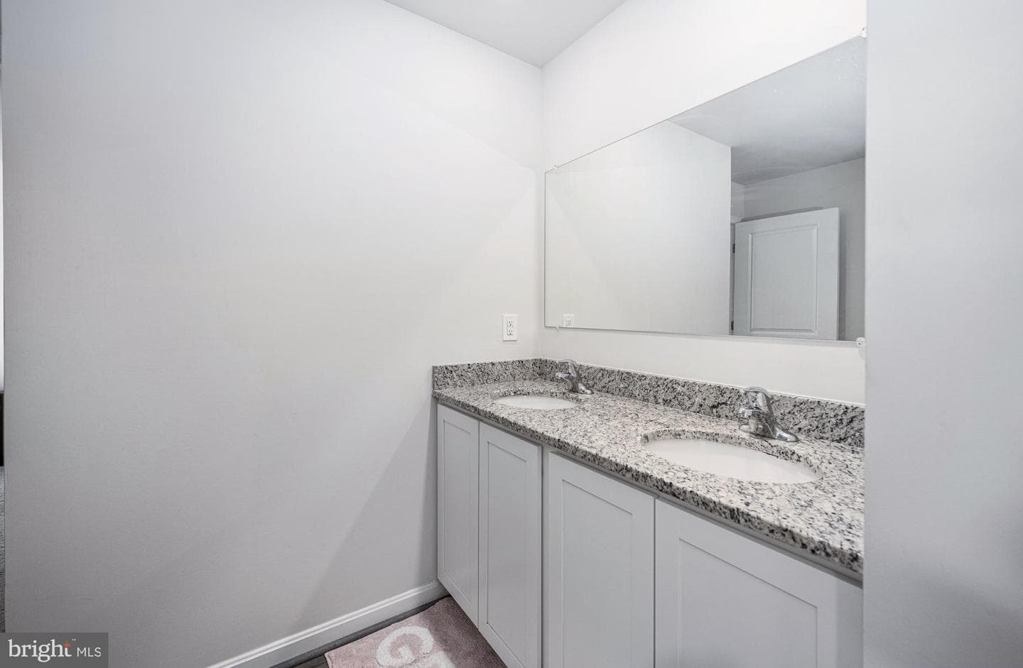 35439 Eagle Crest Court photo 9
