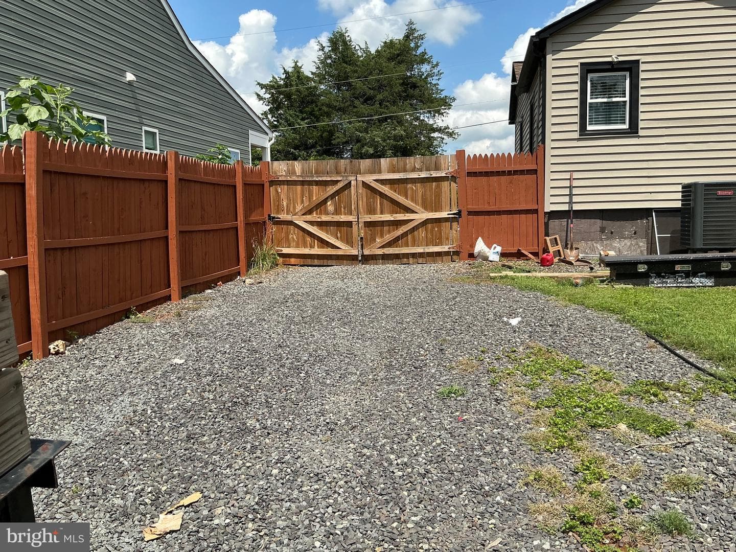 238 Landon Lane photo 3