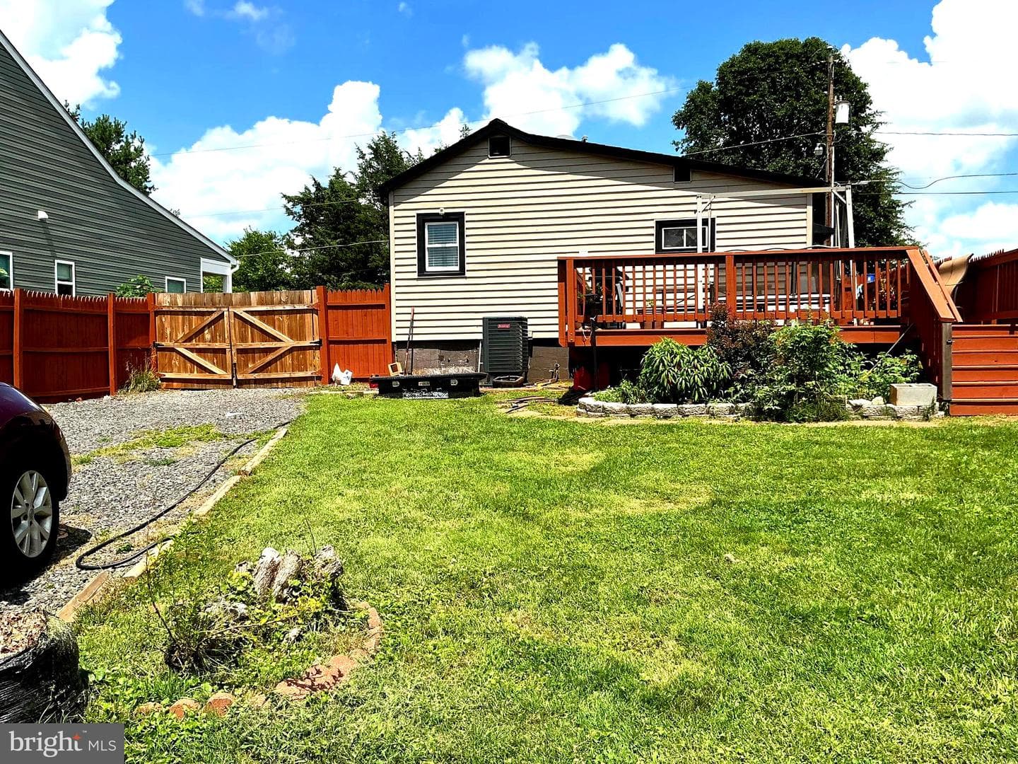 238 Landon Lane photo 6