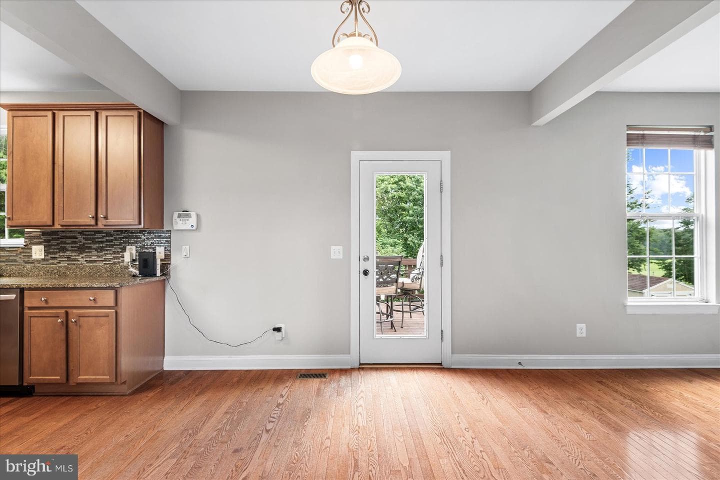 1461 Chesterfield Road photo 12