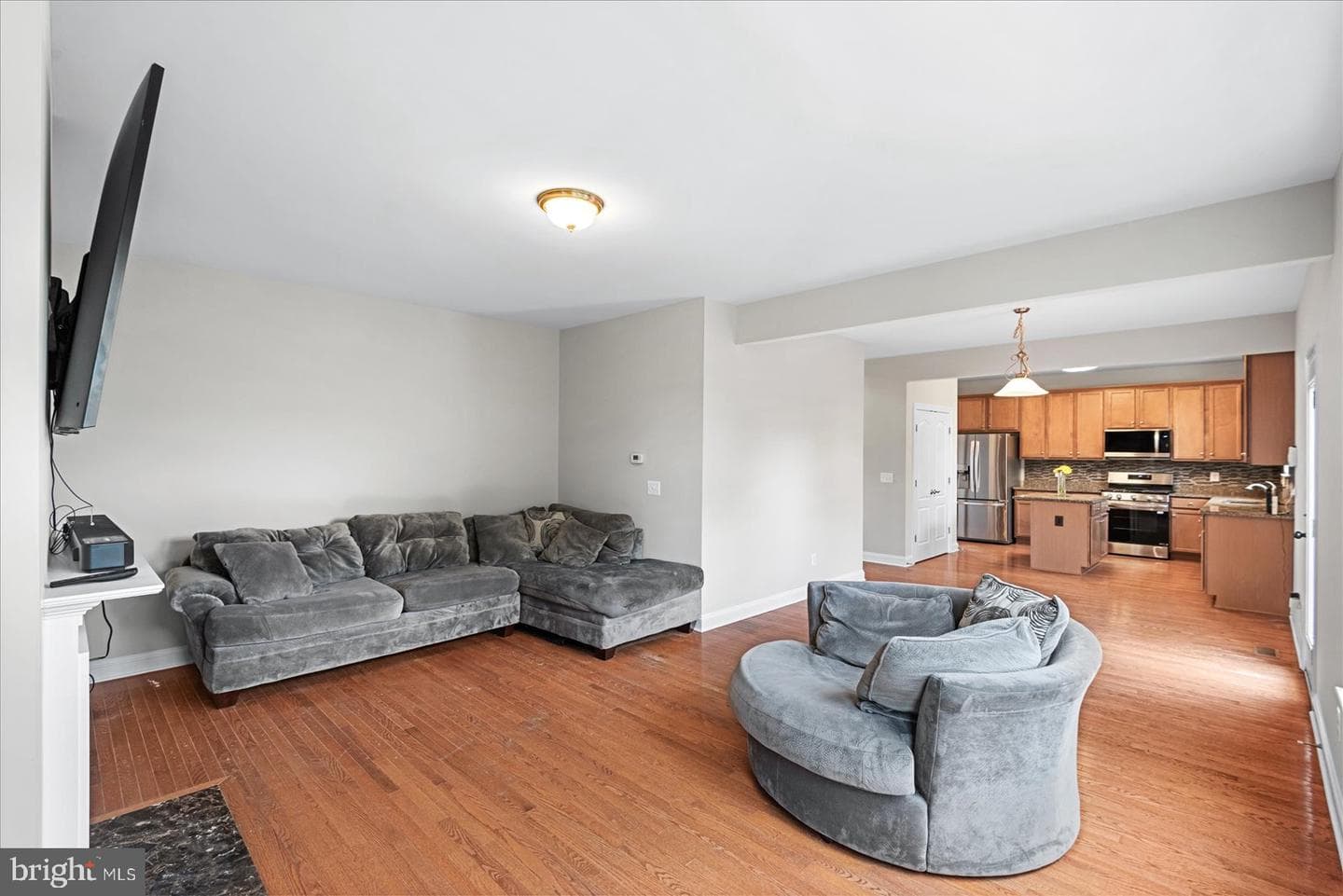 1461 Chesterfield Road photo 16