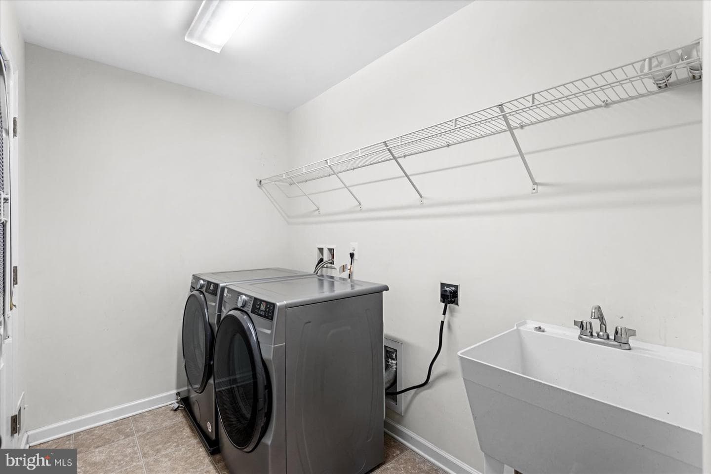 1461 Chesterfield Road photo 28