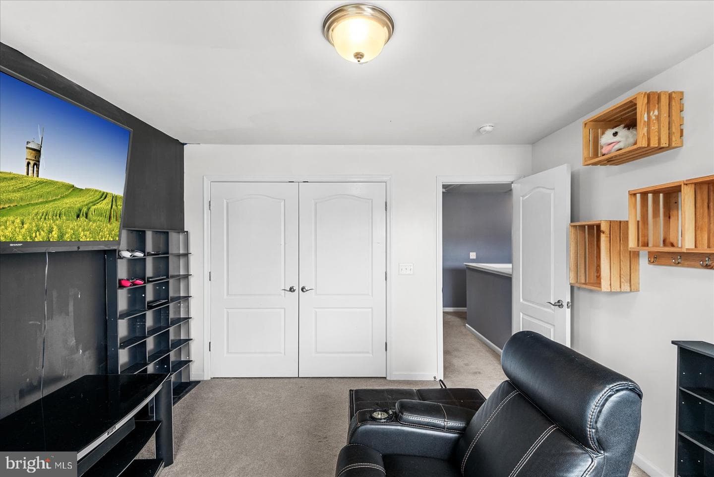 1461 Chesterfield Road photo 34