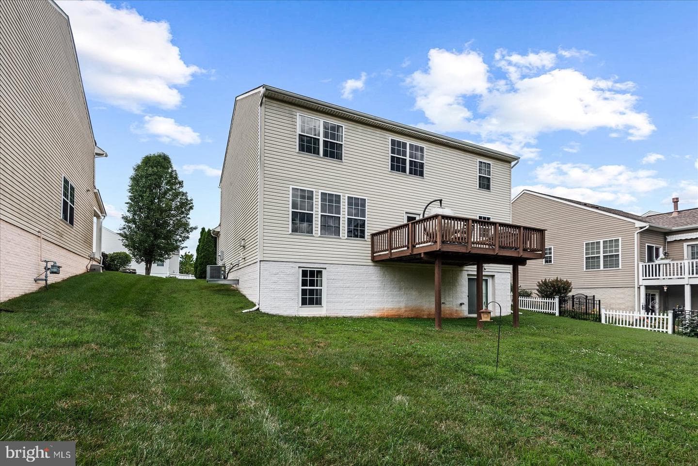1461 Chesterfield Road photo 50