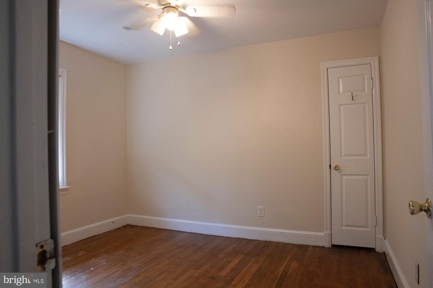 147 S Almond Street photo 12