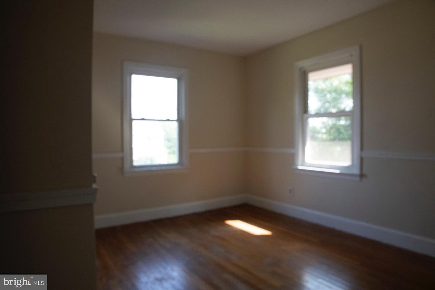 147 S Almond Street photo 13