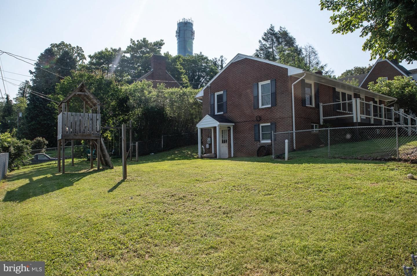 147 S Almond Street photo 3