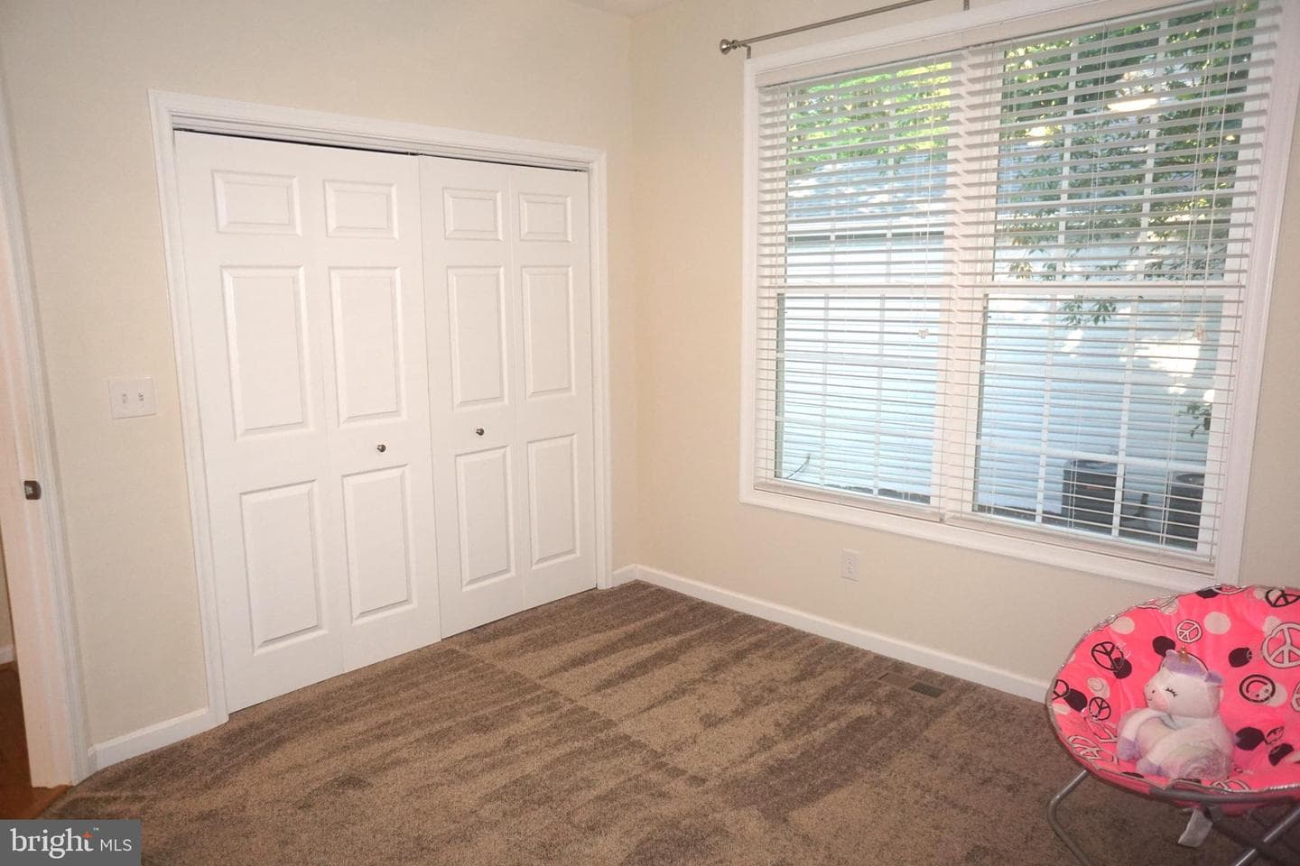 303 Stratford Circle photo 11