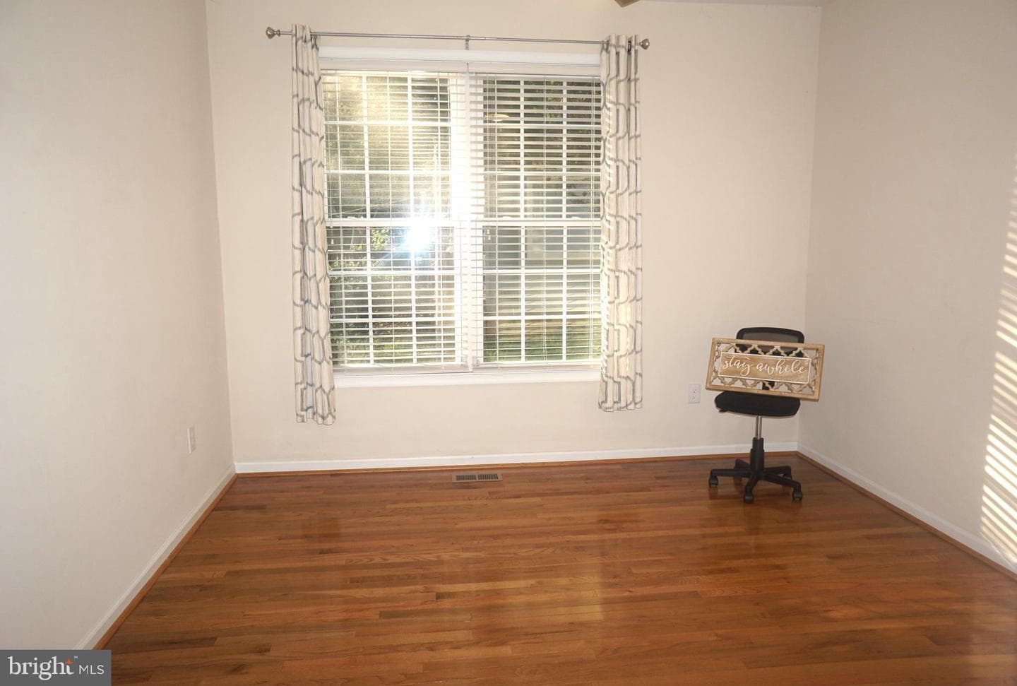 303 Stratford Circle photo 24