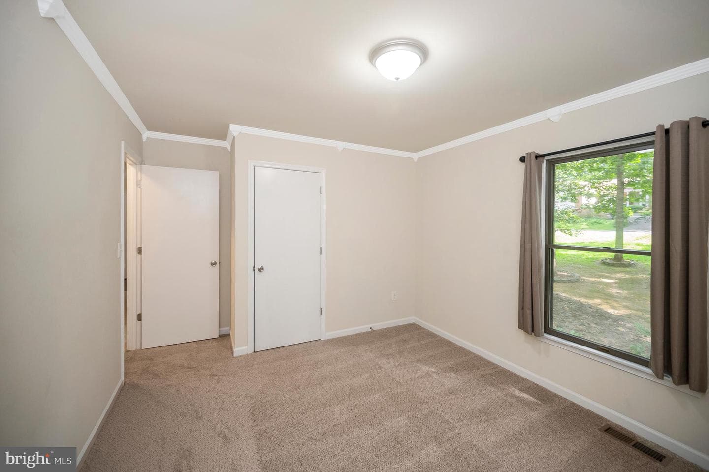 106 Cumberland Circle photo 20