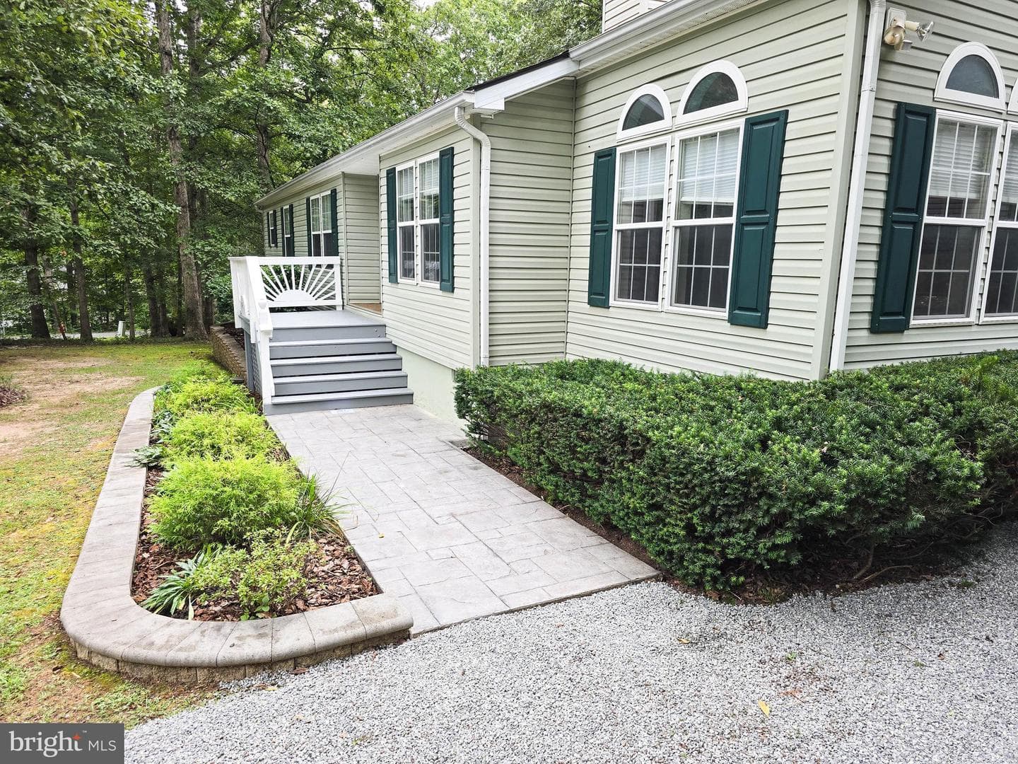 112 Battlefield Road photo 2