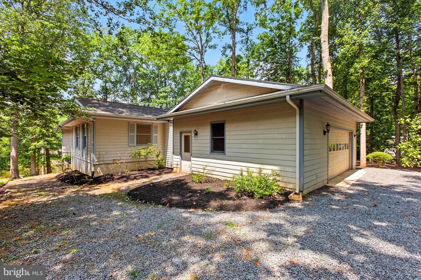 119 Larkspur Lane photo 3