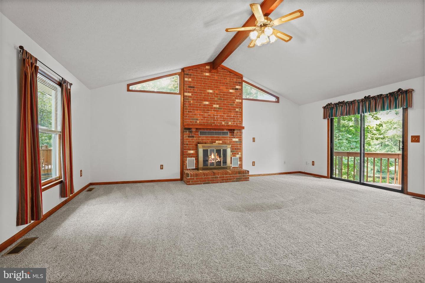119 Larkspur Lane photo 9